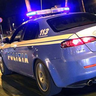 Pregiudicato ventiduenne ubriaco tenta di sfuggire all’alt intimatogli dalla Polizia