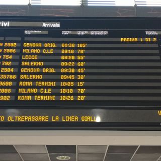 Causa maltempo, forti ritardi nella circolazione dei treni. Alcuni sono stati soppressi
