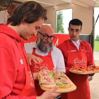 Novità in casa Rovagnati: una nuova linea per il canale Ho.re.ca con testimonial Joe Bastianich