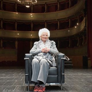 La senatrice a vita Liliana Segre ritratta nell'ambito di un incontro pubblico ad Alba (foto da &quot;La voce di Alba, altra Testata del nostro gruppo editoriale)