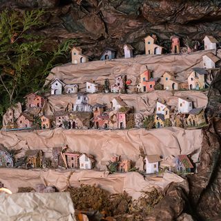 Il presepe allestito a Montegrosso d'Asti
