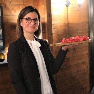 I fiori eduli di Ravera Bio di Albenga grandi protagonisti di incontri con chef e pasticceri, lezioni nelle scuole ed una deliziosa cena in Piemonte