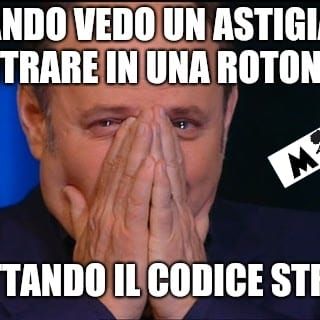 Investimenti pedonali/viabilità e l’ordinanza ‘anti pipì canina’ scatenano la fantasia del web astigiano