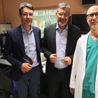 Foto d'archivio dell'assessore Icardi con il commissario straordinario Asl AT Giovanni Messori Ioli (alla sua destra) e con il primario di Cardiologia Marco Scaglione