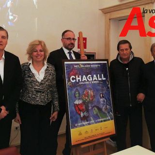 Nella foto, da sinistra: Mario Sacco, Antonella Parigi, Maurizio Rasero, Claudio Giovannone e il presidente della Cassa di Risparmio di Asti dott. Aldo Pia