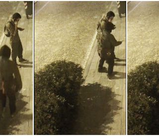 L'aggressione da parte del rapinatore documentata da una videocamera di sicurezza comunale