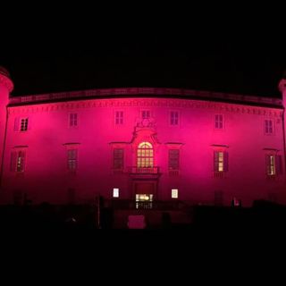 Da Costigliole un libro per il restauro della casa parrocchiale, presentato all'apertura di Rosso Barbera