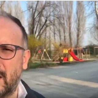 Un fermo-immagine tratto da un video, postato nei giorni scorsi dal primo cittadino sui suoi canali social, che documenta la situazione nei parchi astigiani