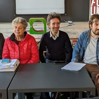 Foto d'archivio, scattata in periodo pre covid-19, che ritrae alcuni dei consiglieri di minoranza firmatari del documento