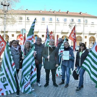 Alcuni esponenti della CISL Scuola presenti al sit-in