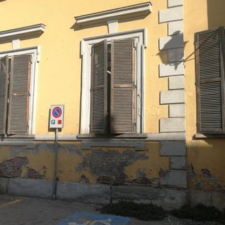 L'attuale sede dell'Asl villanovese, di cui è fruibile solo il piano terreno