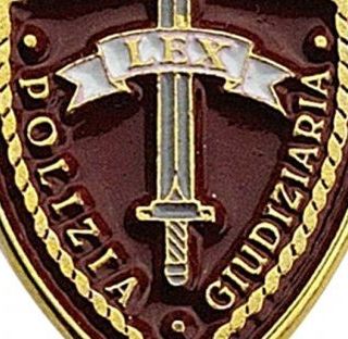 Pregiudicato 50enne ai domiciliari per fabbricazione di documenti d’identità falsi