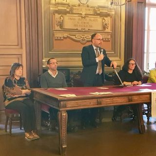 Il sindaco Rasero, l’assessore Cotto, il dirigente Giolito e le assistenti sociali Gai e Scarano