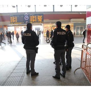 Minorenne astigiana fuggita di casa rintracciata a Porta Nuova da agenti della Polizia Ferroviaria
