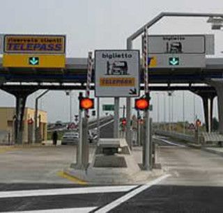 Felice inizio d’anno per gli automobilisti: nessun rincaro su gran parte della rete autostradale
