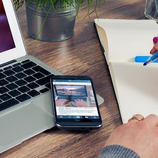 Cinque Vantaggi del Lavorare da Remoto con Attrezzature Tecnologiche di Alta Qualità