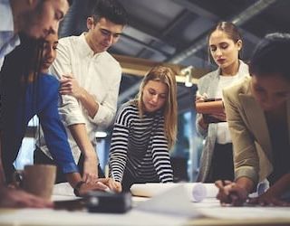 Per 400 studenti un’esperienza di lavoro all’estero di almeno tre mesi.