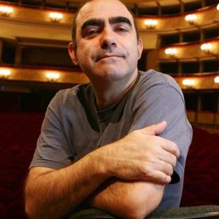 Intervista a Elio, narratore e baritono dell'&quot;Opera buffa&quot;, in scena stasera all'Alfieri di Asti