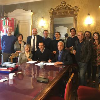 Asti: in via Aliberti decollano storie da tappeto volante