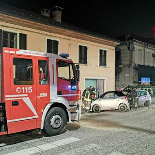 Incidente a Baldichieri d'Asti, urto tra due auto, 3 i feriti