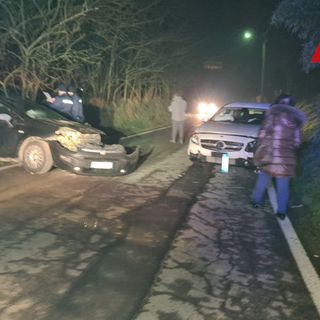 Incidente stradale in strada Valgera, 2 i feriti. Indaga la Polizia locale