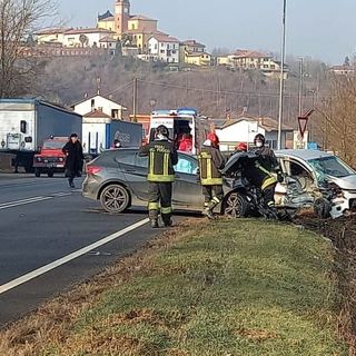 Grave incidente alle porte di Ferrere. Coinvolti due veicoli, due i feriti