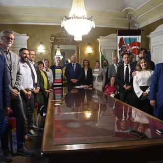 Le dure rispettive giunte durante l'incontro in municipio ad Asti