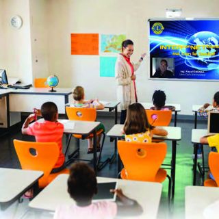 Sensibilizzazione alla sicurezza su internet alla scuola media di Montegrosso con il Lions Storici, Artisti e Presepisti