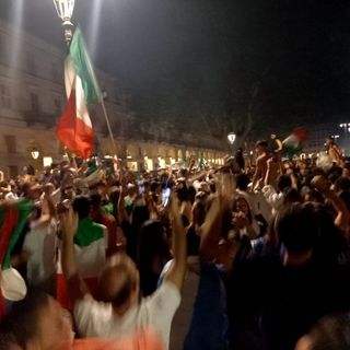 Festeggiamenti ad Asti dopo la vittoria della Nazionale (MerfePhoto)