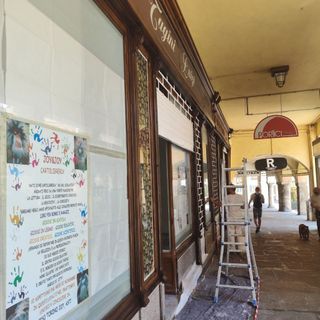 Quasi intatto il &quot;cuore&quot; di Tagini nel centro della città. A novembre arriverà una cartolibreria