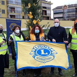Gruppo del Lions Club Alfieri Asti con il sindaco Rasero per iniziative 8 marzo