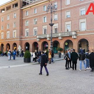 L’allarme di Confesercenti: “La pandemia fa crollare i consumi dei piemontesi: 5.000 euro in meno a famiglia nel 2020”