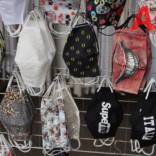 Green pass, mascherine, e vaccinazioni: cosa cambia dal 1° maggio