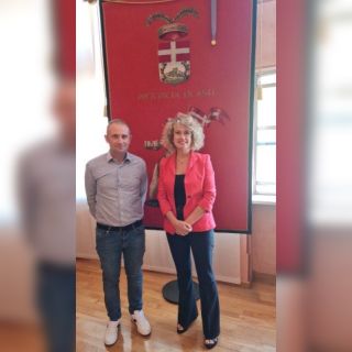 Il Vicepresidente della Provincia di Asti Davide Massaglia con Enrica Montagna