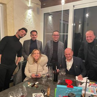 Ai mercatini di Natale di Asti anche Giorgia Meloni con la famiglia, invitata dal vicesindaco Marcello Coppo
