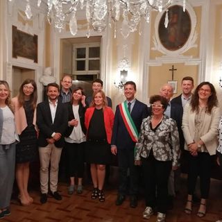 La Giunta Migliasso con alcuni consiglieri durante l'insediamento