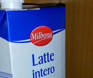 Rischio microbiologico, richiamo per il latte intero Milbona venduto dal Lidl