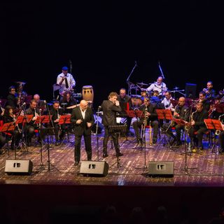 Questa sera a Moncalvo l'Orsa, Orchestra Ritmico Sinfonica Astigiana, suona per ricostruire il muro