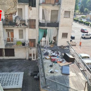 Immobile occupato illegalmente ad Asti in corso Volta