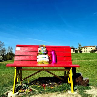 A Marmorito Santa Maria di Aramengo la Big bench compie un anno