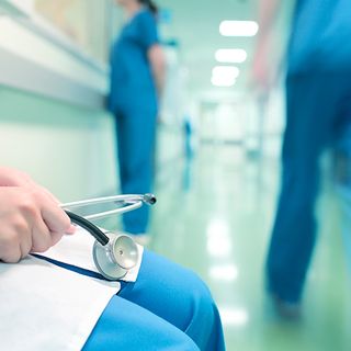 Personale sanitario: il Piemonte prima regione ad avviare le stabilizzazioni dei contratti Covid