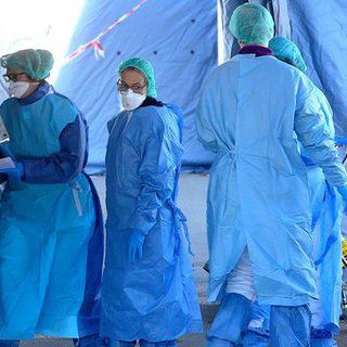 Nursing Up: lutto sui camici di tutti gli infermieri e professionisti della sanità fino al Primo Maggio