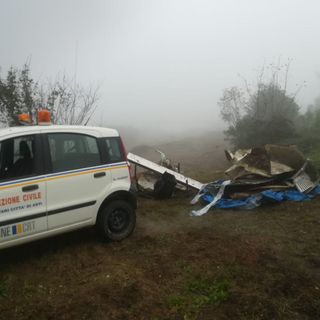 La Protezione civile di Asti rimuove rifiuti ingombranti a Trincere