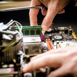 Cosa sono e come smaltire i rifiuti e le apparecchiature elettroniche
