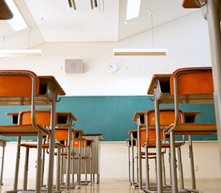 Scuola, dalla Regione 430mila euro per riattivare l'ascensore sociale che passa tra i banchi