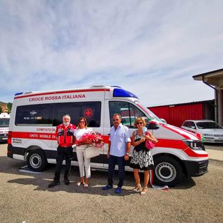 La donazione dell'ambulanza