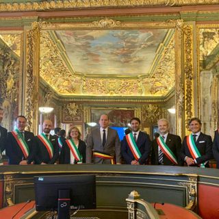 La delegazione con Philip Close, sindaco di Bruxelles.