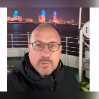 Il sindaco durante la diretta Facebook