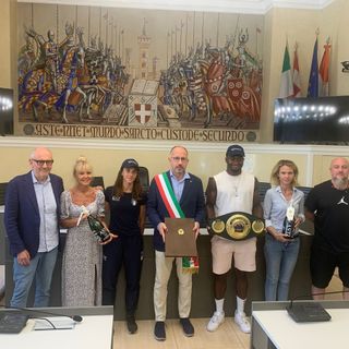 I campioni astigiani Alice Sotero e Oliha &quot;El Chapo&quot; Etinosa, ricevuti dal sindaco Rasero