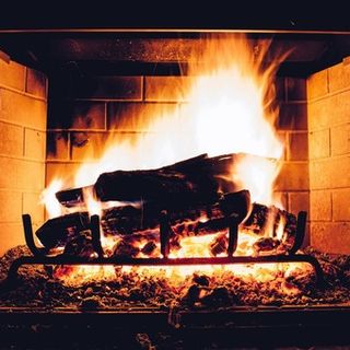 Col gas alle stelle si torna alla stufa, ma deve essere di ultima generazione
